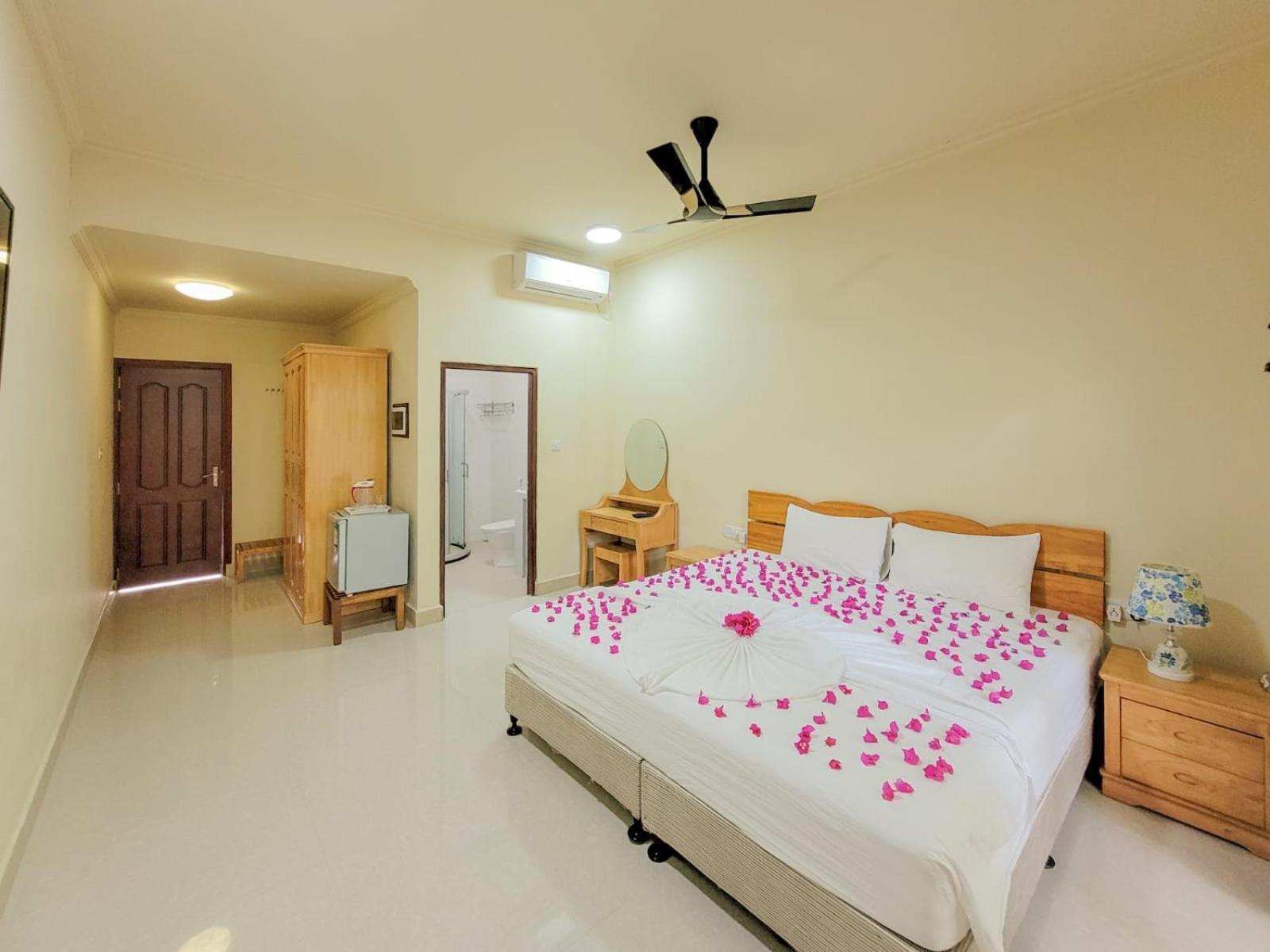 Sunrise Inn Thoddoo Extérieur photo